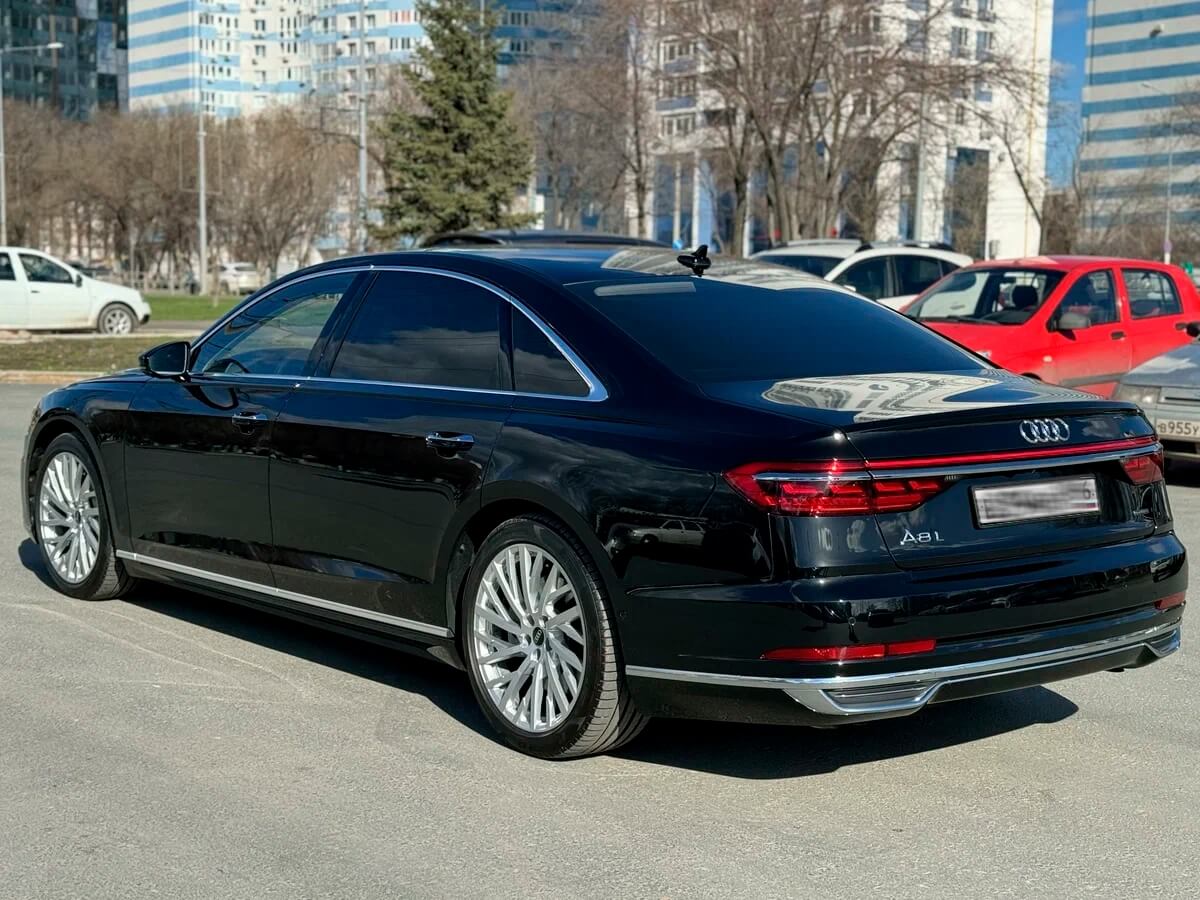 Audi A8 в аренду